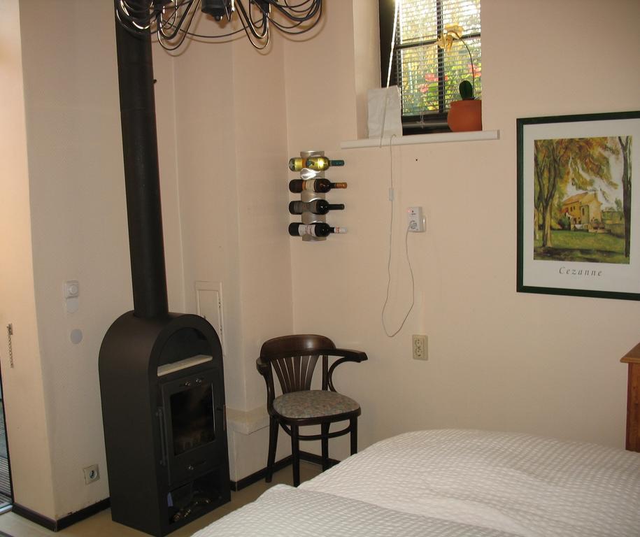 Altes Zollhaus Am Klinikum Hotel Lubeck Bilik gambar