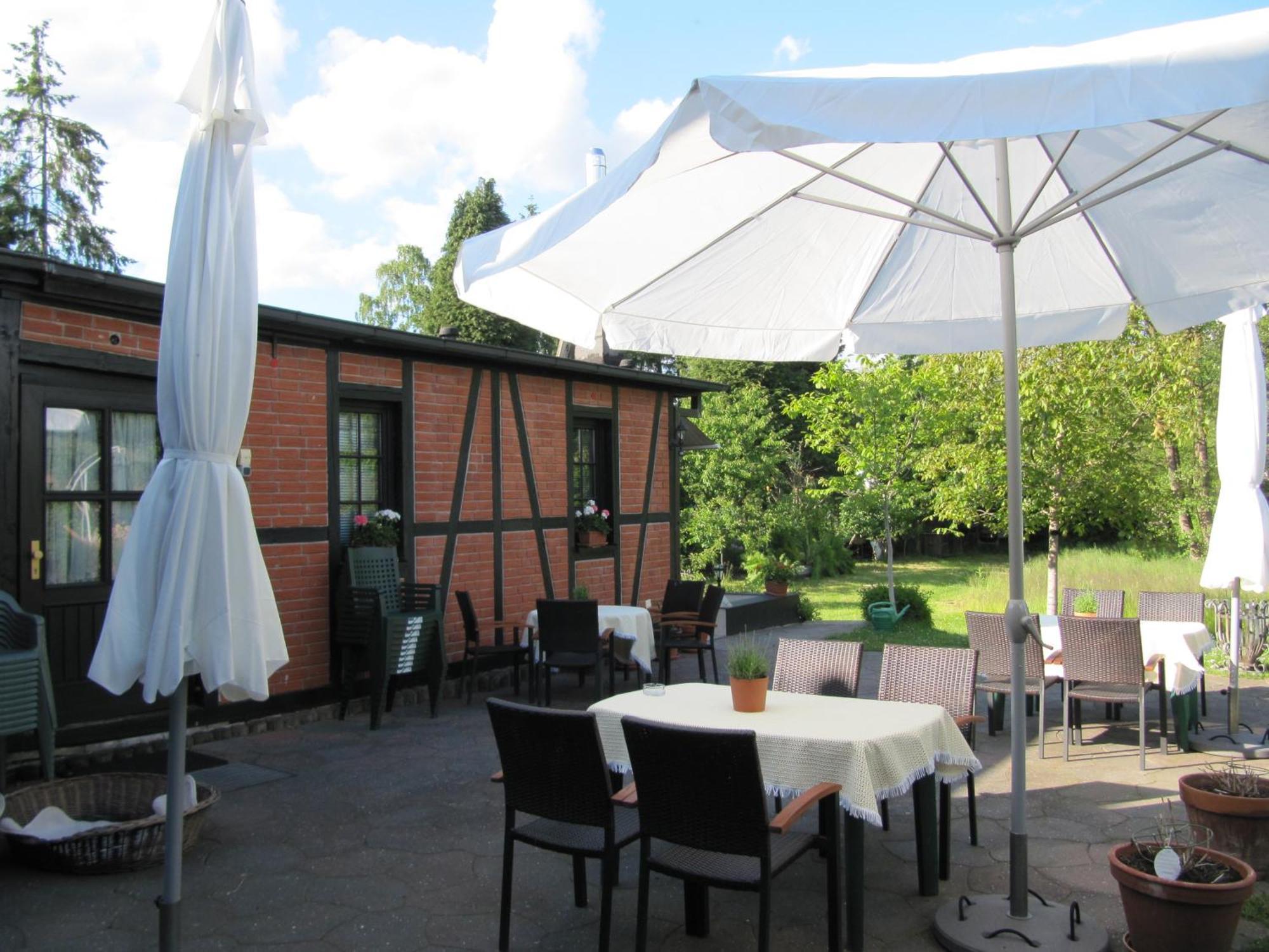 Altes Zollhaus Am Klinikum Hotel Lubeck Luaran gambar