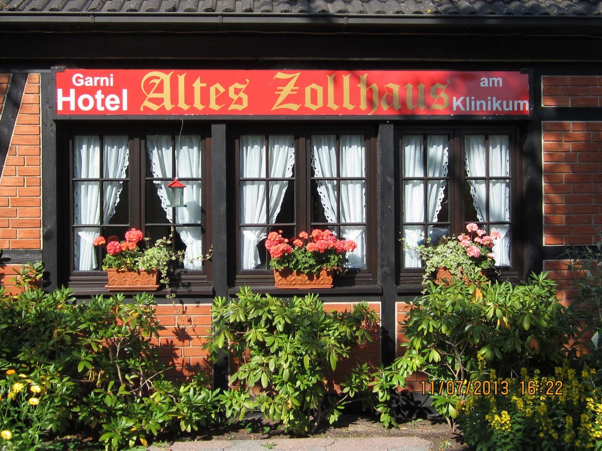 Altes Zollhaus Am Klinikum Hotel Lubeck Luaran gambar